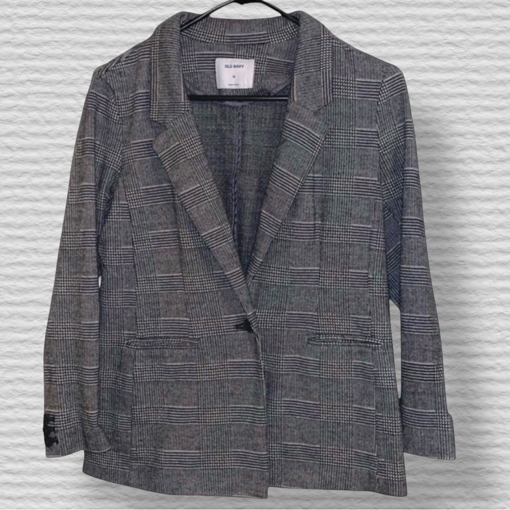 🌺OLD NAVY PLAID BLACK/WHITE BLAZER